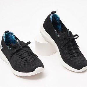 Skechers Ultra Flex Washable Slip On Shoes in Flourishing View Black Size 9